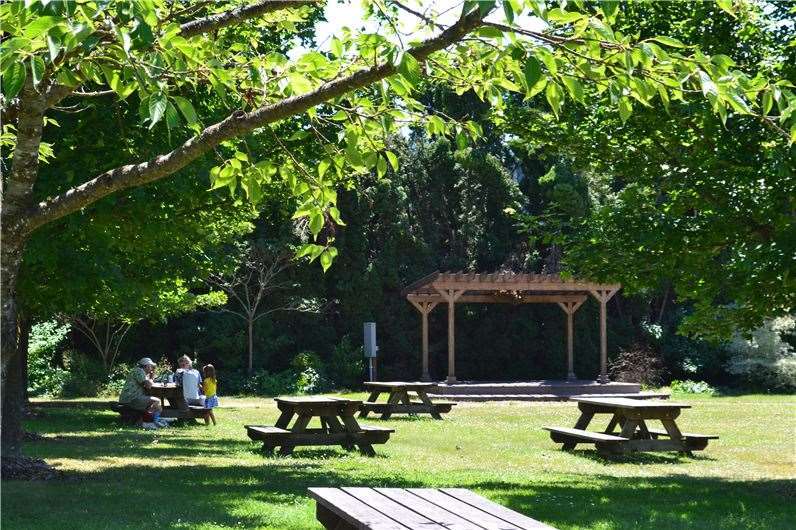 The Village Green Cottage Grove Konforlar fotoğraf